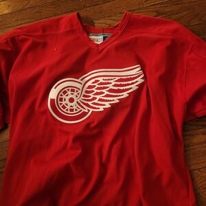 NHL Detroit Red Wings Red Jersey with White Logo